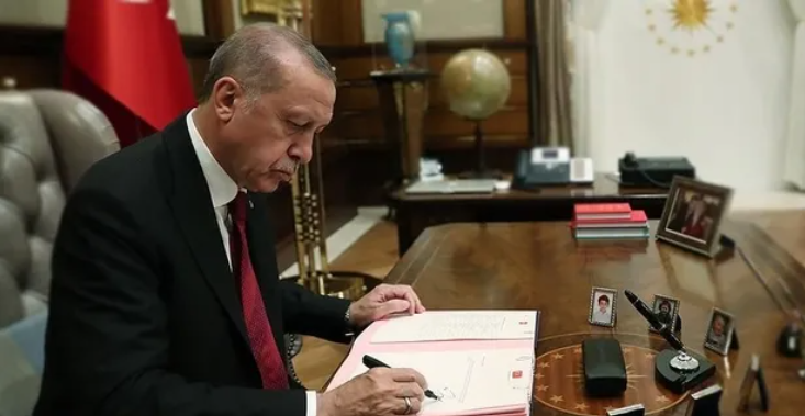 Devletin zirvesinden "Savunma" hamlesi: 16 bakanlığa kritik atama!