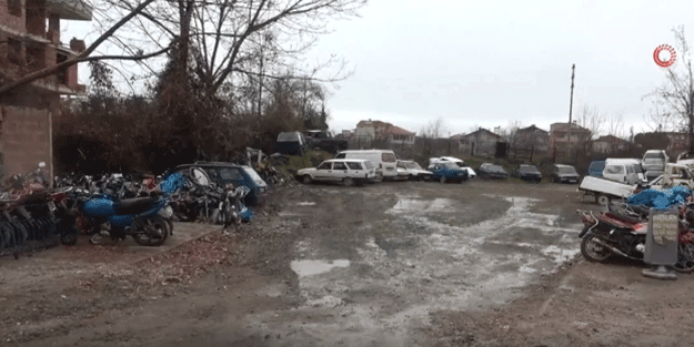 Devraldığı otoparktan 25 otomobil çaldı