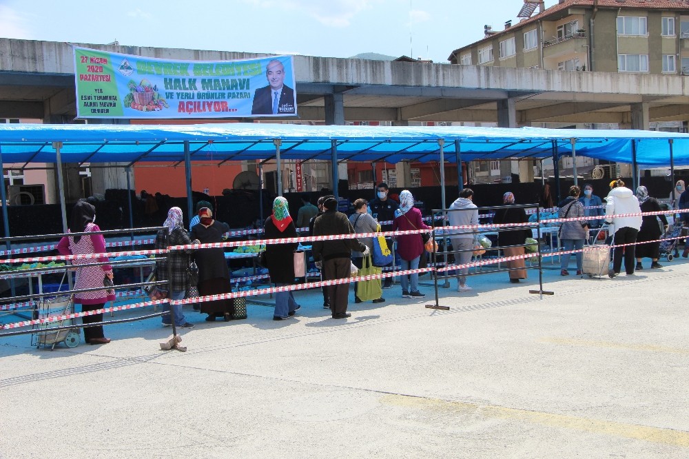 Devrek Belediyesi tarafından halk manavı açıldı 