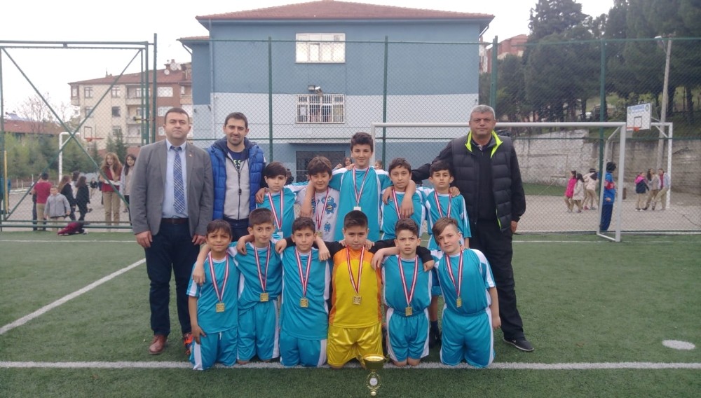 Devrek’te 23 Nisan Çocuk Bayramı futbol etkinliği 