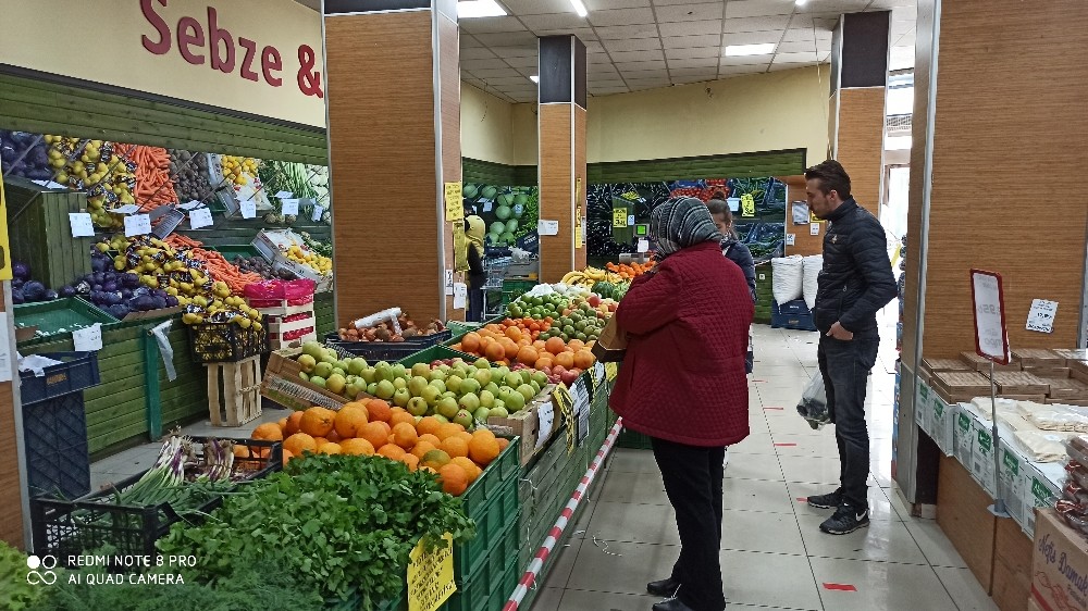 Devrek’te meyve ve sebze fiyatları düşmeye başladı 