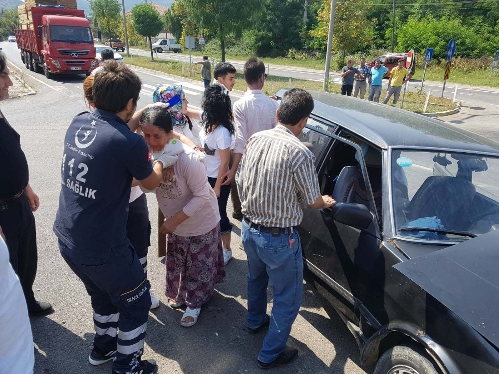 Devrek’te trafik kazası: 3 yaralı 