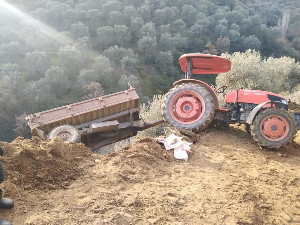 Devrilen traktörden düşen kadın hayatını kaybetti 