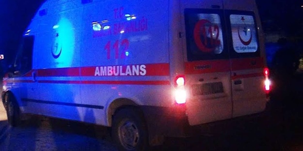 Devrilen traktörün altında kalan sürücü hayatını kaybetti