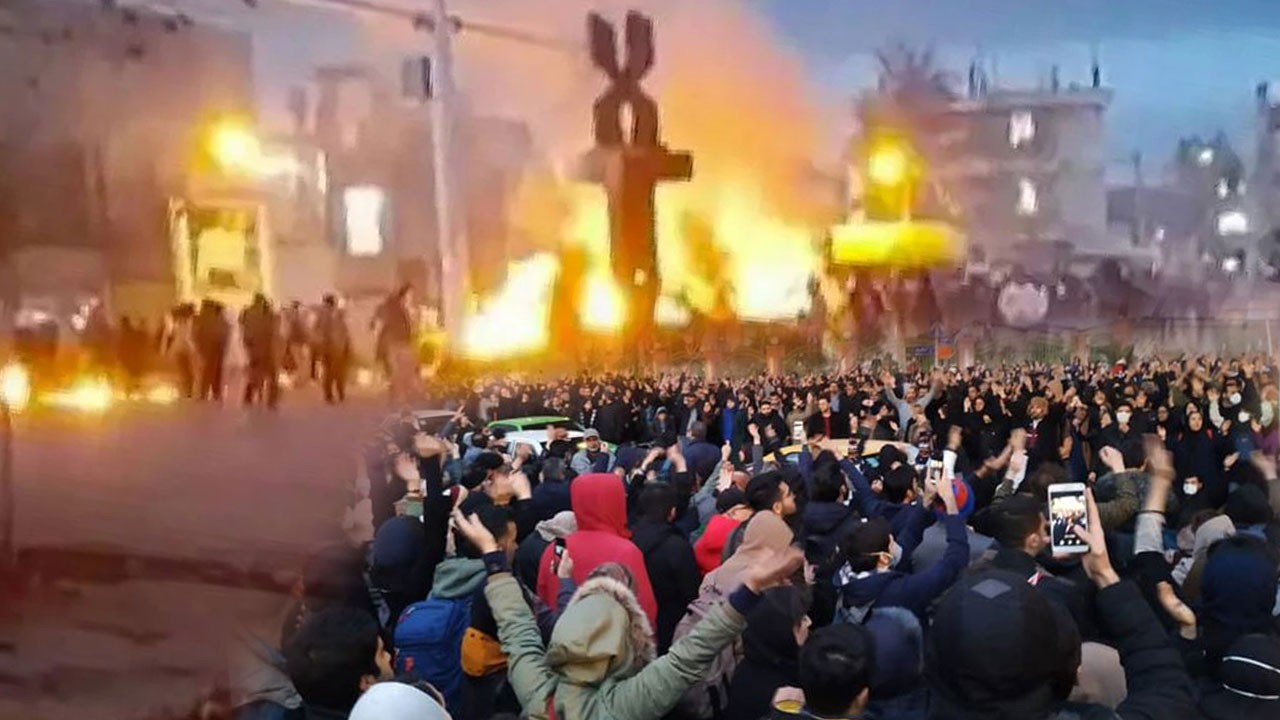 Devrim Muhafızları harekete geçti! İran'daki protestolara müdahale başlıyor