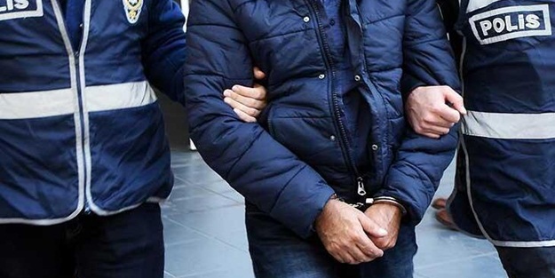 Devriye gezen polis ekibine annesini öldürdüğünü itiraf etti
