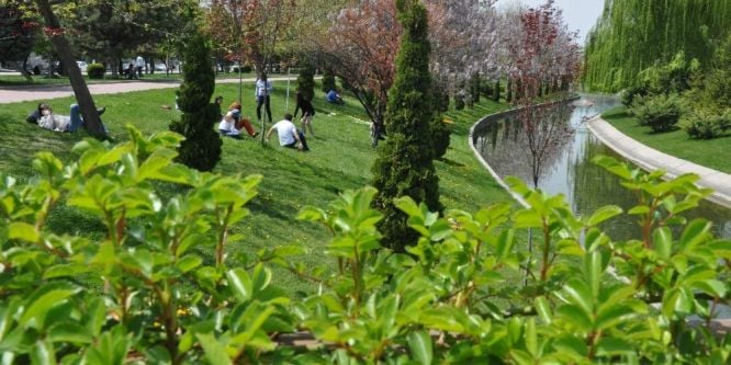 Havaların ısınmasıyla parklara akın başladı