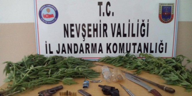 Jandarma uyuşturucu tacirlerine göç açtırmıyor