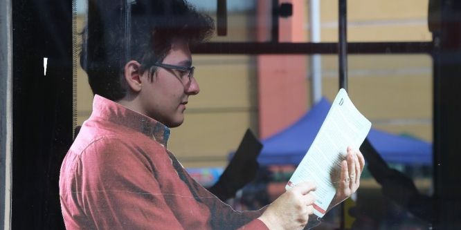 Kütüphane otobüsünü yoğun ilgi