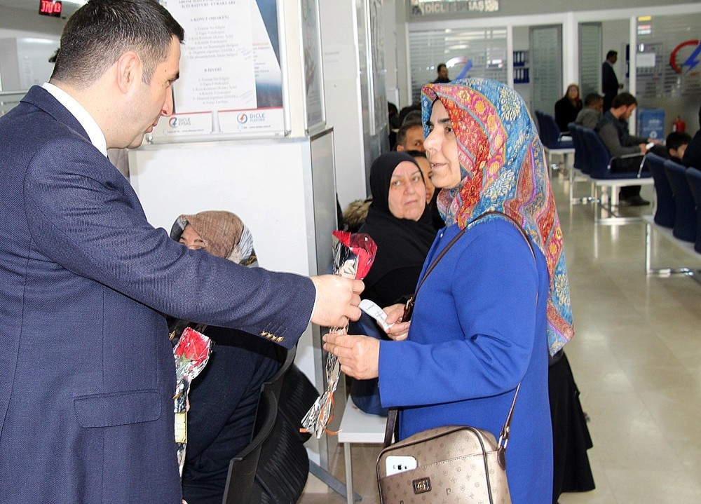 Dicle Elektrik 8 Dünya Mart Kadınlar Günü’nü kutladı 
