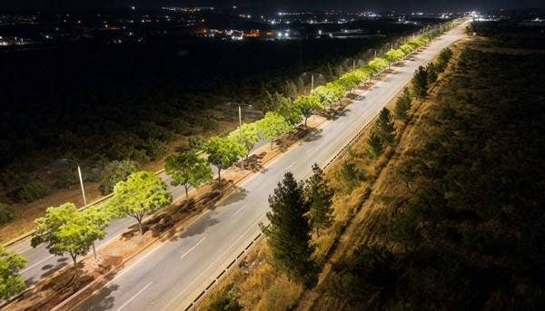 Dicle Elektrik’ten Şanlıurfa GAP Havalimanı Yoluna Aydınlatma Yatırımı