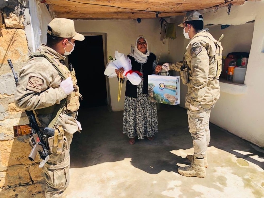 Dicle ve Eğil’de şehit anneleri unutulmadı 