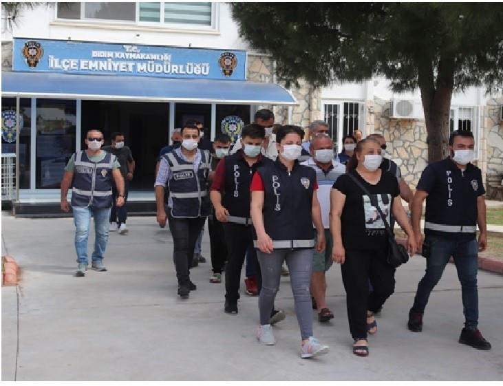 Didim’de aranan şahıslara yönelik operasyon düzenlendi 