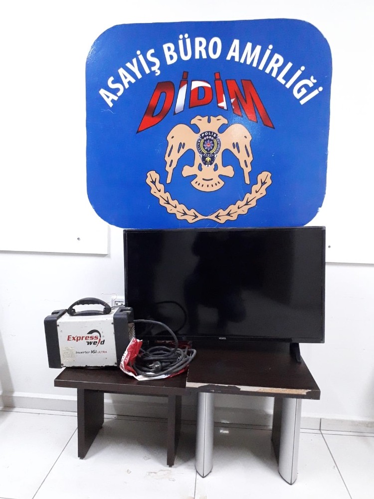 Didim’de hırsızlar çaldıkları malzemelerle yakalandı 
