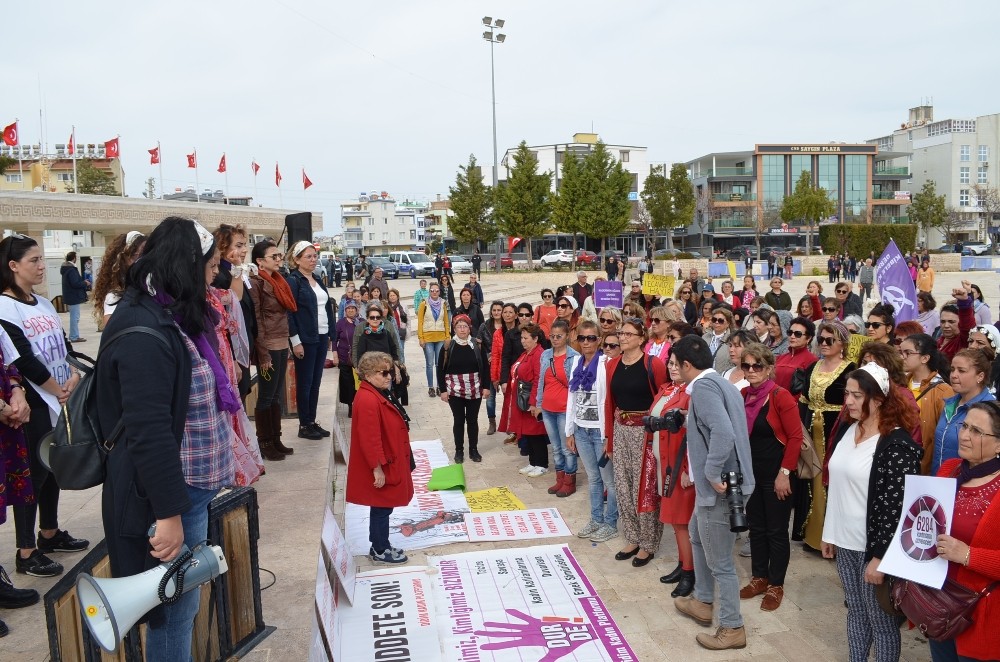 Didim’de Kadınlar 8 Martı alanlarda kutlandı 