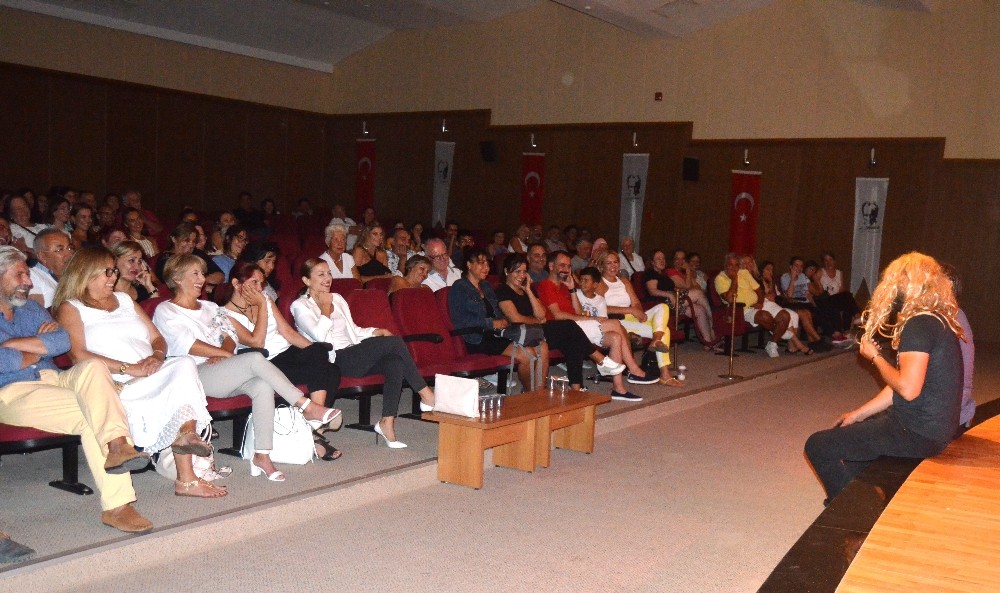 Didim’de kanser temalı tek kişilik oyun 