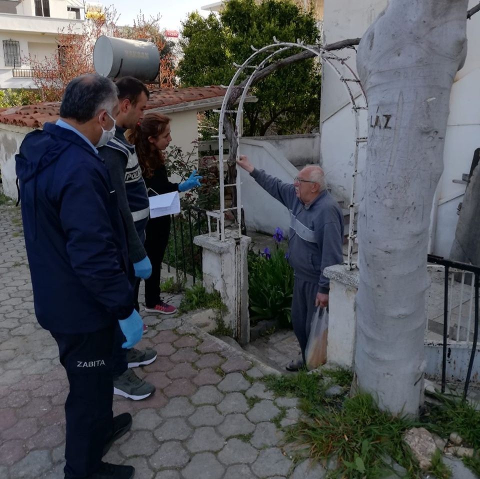 Didim’de sokağa çıkamayanların ihtiyaçları gideriliyor 