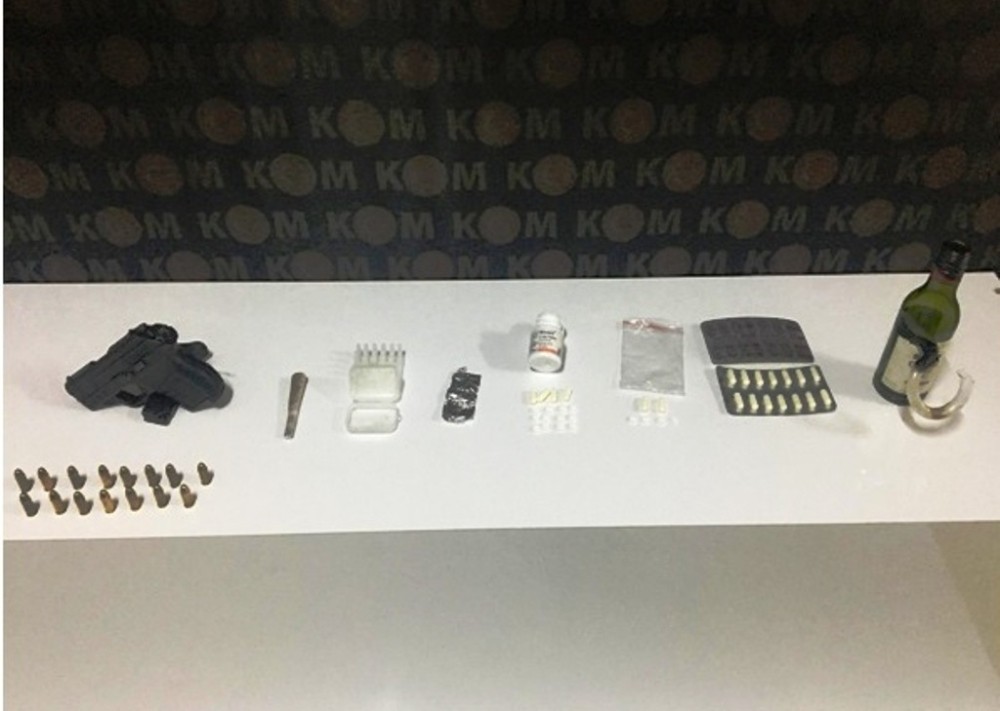 Didim’de uyuşturucu etkisi bulunan hap ele geçirildi 