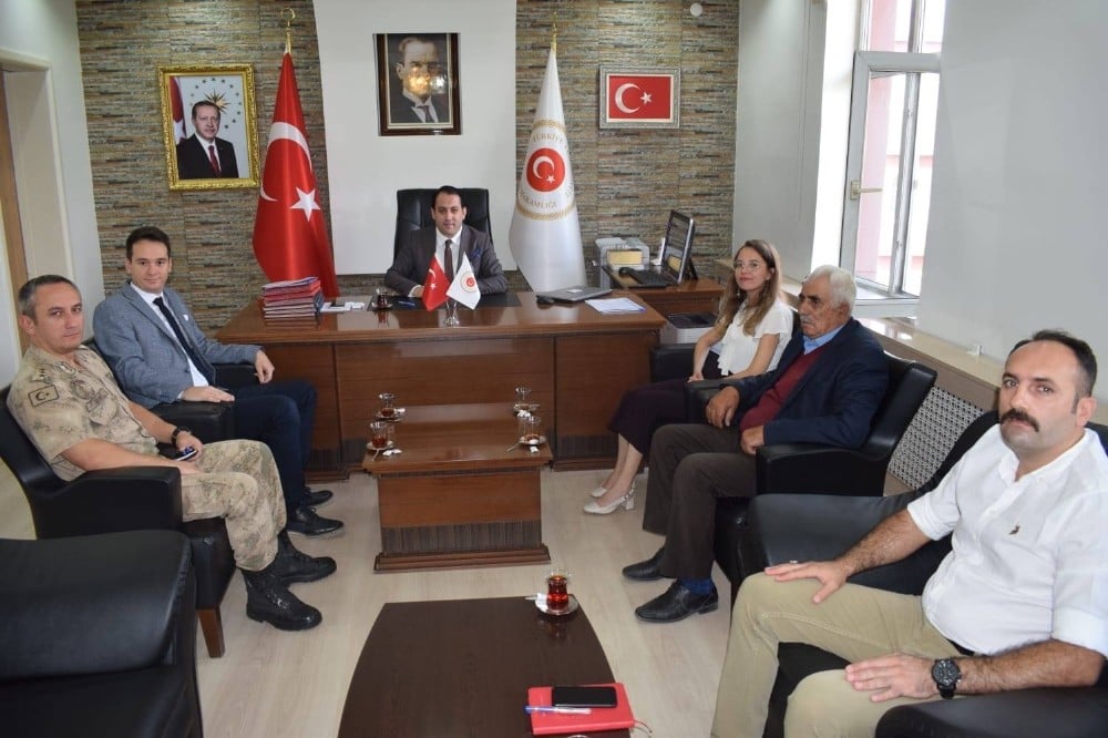 Digor Kaymakamı Enver Hakan Zengince görevine başladı 