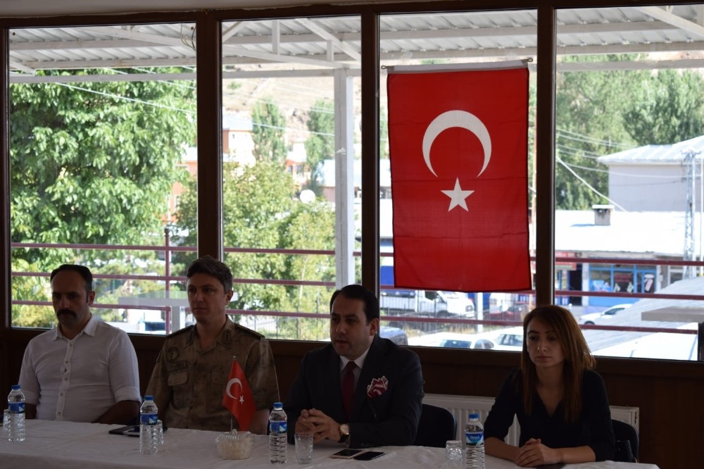 Digor’da 2019-2020 eğitim öğretim yılı toplantısı yapıldı 