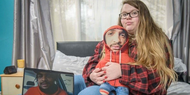 Dijital çağ dedikleri: Pandemide tanışan çift Zoom’da evlendi!