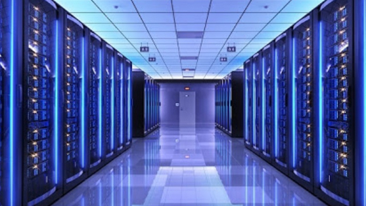  Dijital dünyanın görünmeyen kahramanları: Veri merkezleri... Dr. Ali Çınar paylaştı