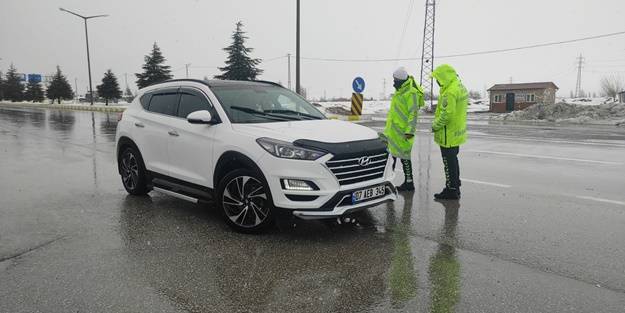 Dikkat! Çekici türü araçların geçişine kapatıldı