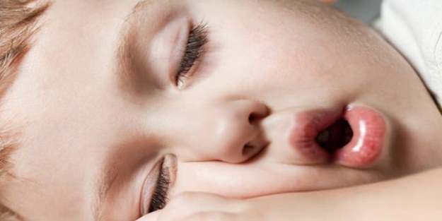 Dikkat! Çocuğunuzun horlamasının sebebi bu olabilir!