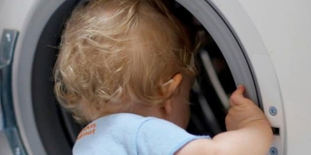 Dikkat! Çocukların gözünü yakıyor