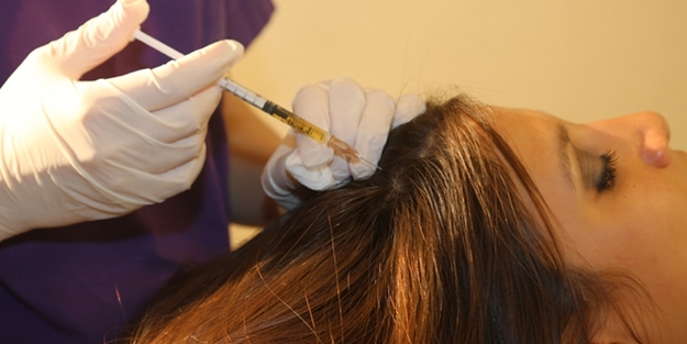 Dikkat herkes bunu yapıyor! Saçlara zararı çok büyük