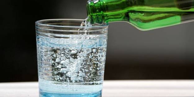 Dikkat! Maden suyunu bardakta içmeyin