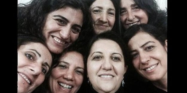 Dikkat! Selfie çekmek yaşlandırıyor