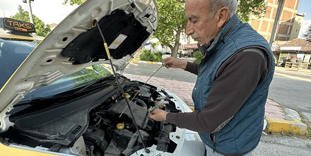 Dikkat sizin de başınıza gelebilir! Sıfır araba aldı başına gelmeyen kaldı
