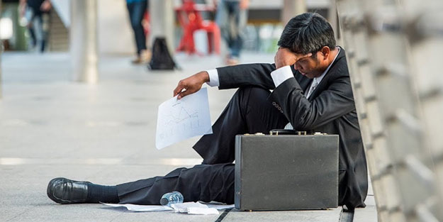 Dikkat sizin de başınıza gelebilir! Tazmi̇natsız kovulan i̇şçi̇ye i̇ki̇nci̇ şok!