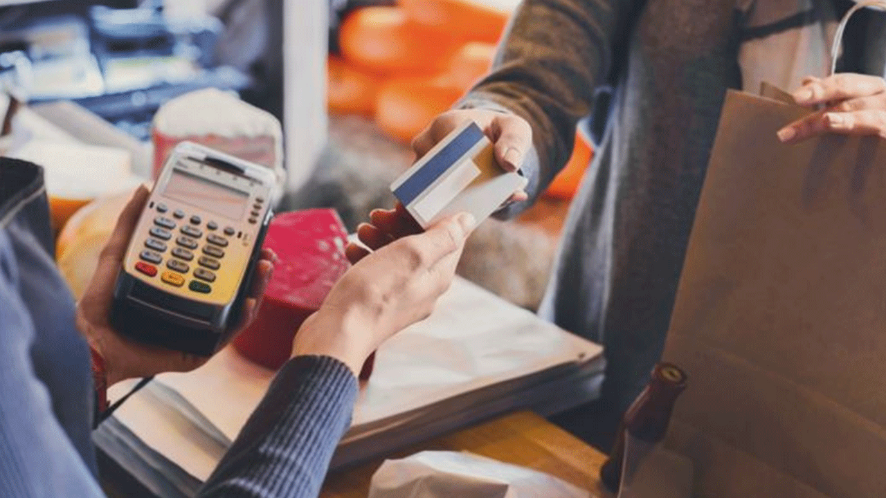 Dikkat söylemek zorunda değilsiniz: Alışveriş yaparken kasada herkesin başına geliyor!