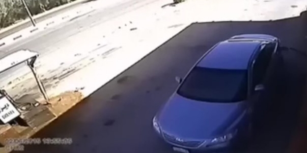 Dikkatsiz sürücü benzinliği havaya uçurdu! (VİDEO)