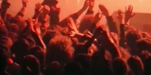 'Diktatör' Macron'a büyük şok! Fransa'da 'zorunlu aşı' öfkesi: Devlet binasını bastılar!