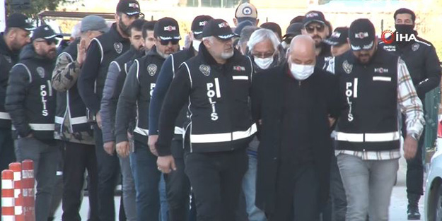 Diktikleri binalar onlarca insana mezar oldu! O müteahhit ve mühendisler gözaltına alındı