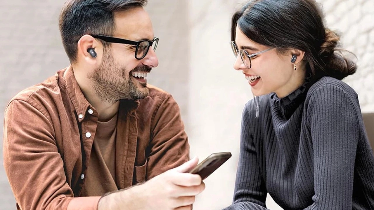 Dil engelini bitiren kulaklık: 134 dilde anında çeviri yapıyor