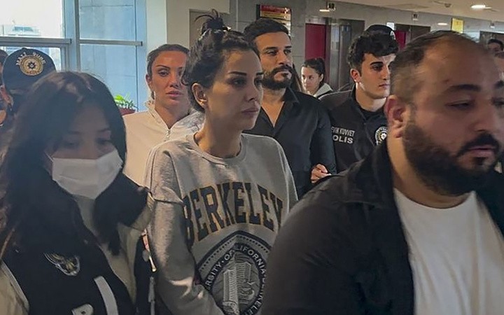 Dilan Polat’ın başı bu defa ciddi dertte! Yeni soruşturma başlatıldı! Bu haltı da yediği iddia edildi! "Yok artık" diyeceksiniz