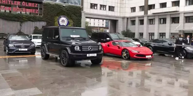 Dilan Polat’ın lüks araçları trafiğe takıldı