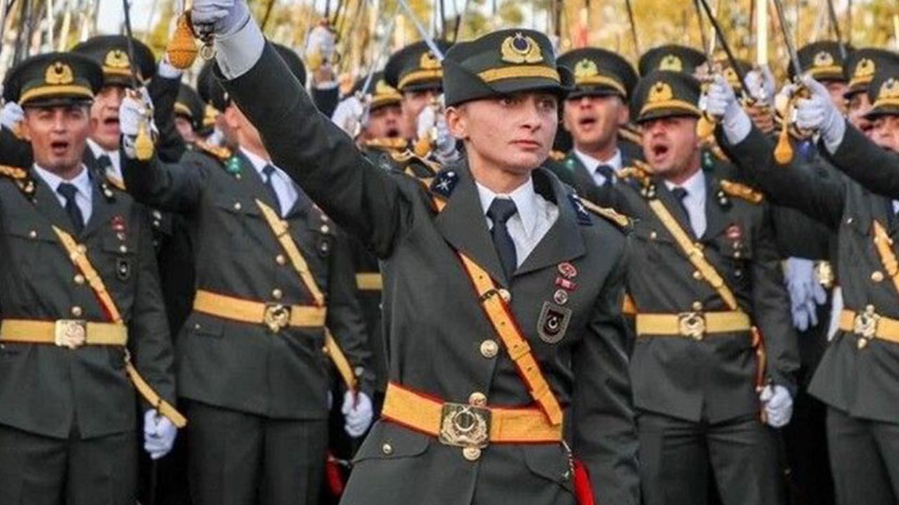 Dilekçe yok ama emeklilik iddiasını ortaya attılar! Disiplinsiz teğmenler üzerinden algı operasyonu mu?