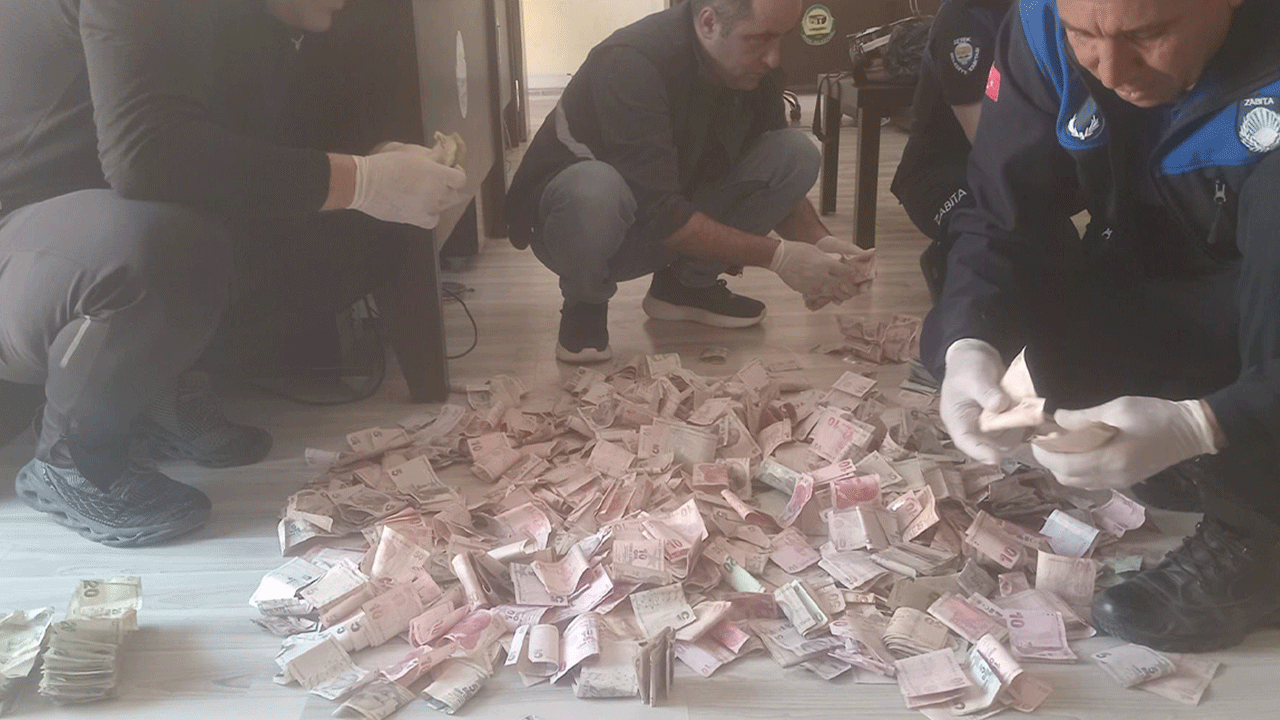 Dilencinin cebinden çıkan para şaşırttı! Polisler saya saya bitiremedi!