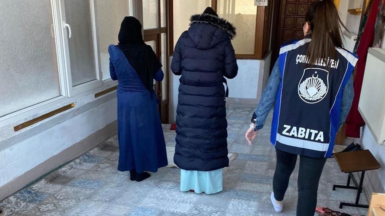 Dilencinin çorabından çıkan para şaşırttı