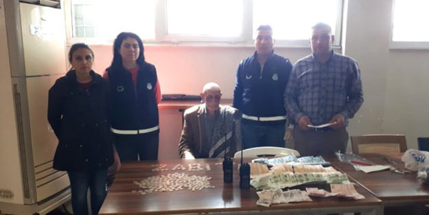 Dilencinin üzerinden çıkan para dudak uçuklattı!