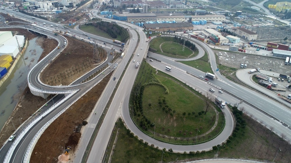 Dilovası Batı Kavşağı açılışa hazırlanıyor 