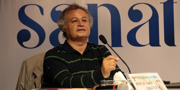 'Din ve siyaset içe içe iki gerçekliktir'