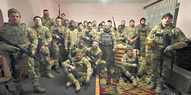 Dinamo Kiev taraftarı, Rusya'ya karşı direnişe katıldı!