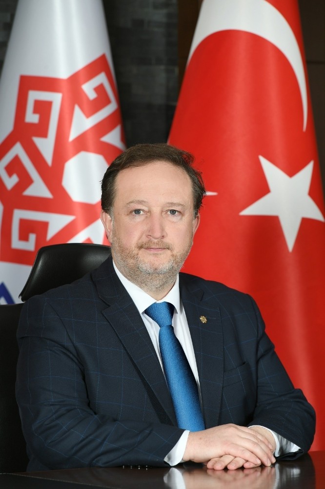 Dinçer Orkan’dan 23 Nisan’ın 100. yılında anlamlı mesaj 