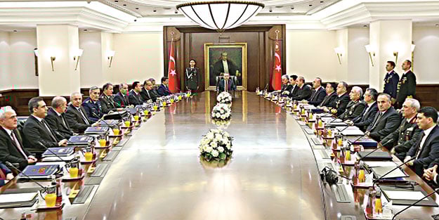 Dinlemeler bitince asparagasa başladılar